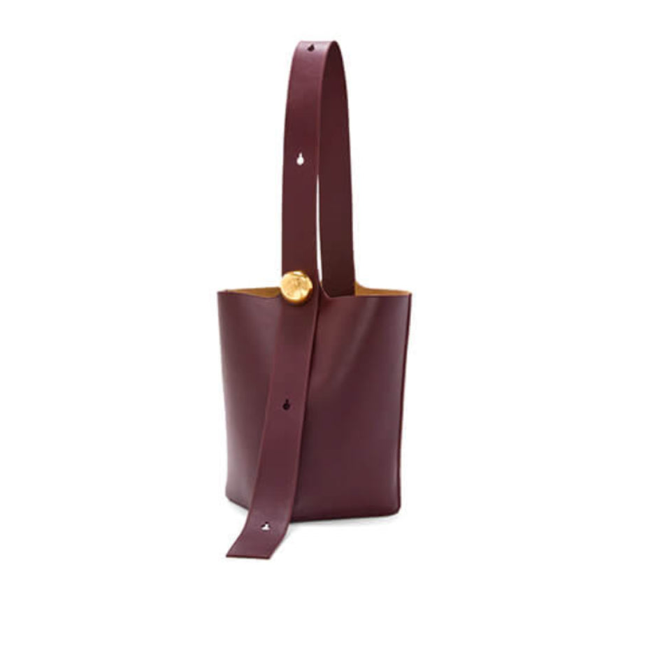 Medium Pebble Bucket in Smooth Calfskin