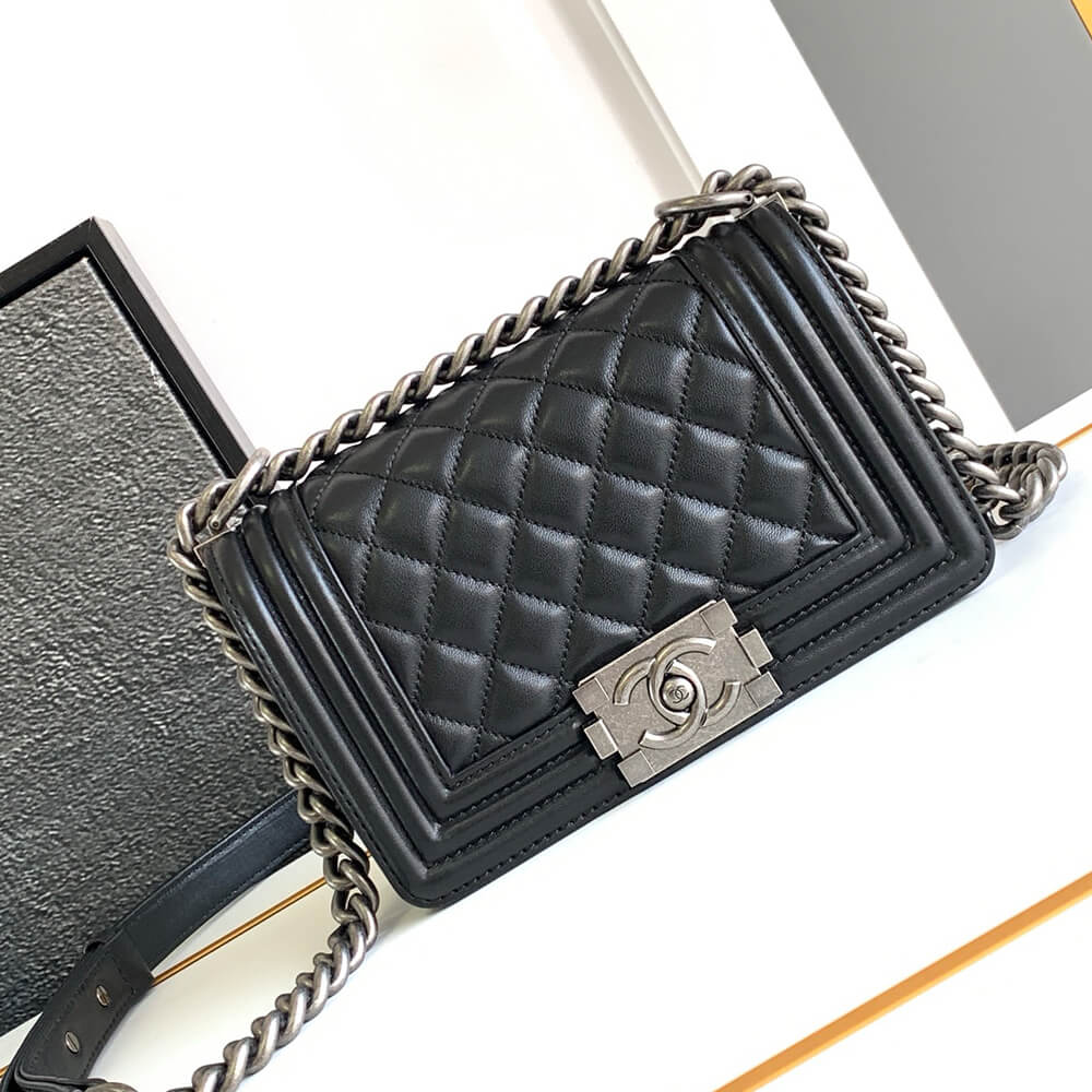 Petit sac à main pour garçon 