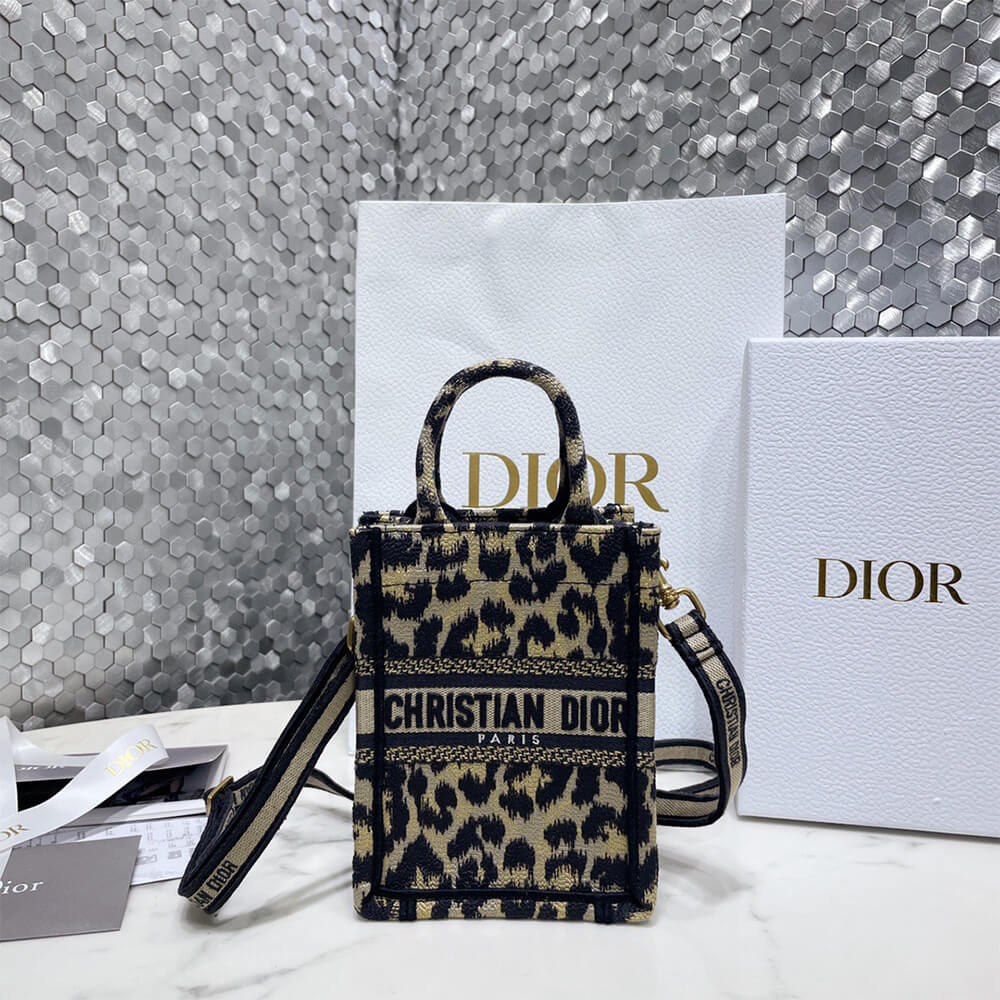 Leopard Phone Bag