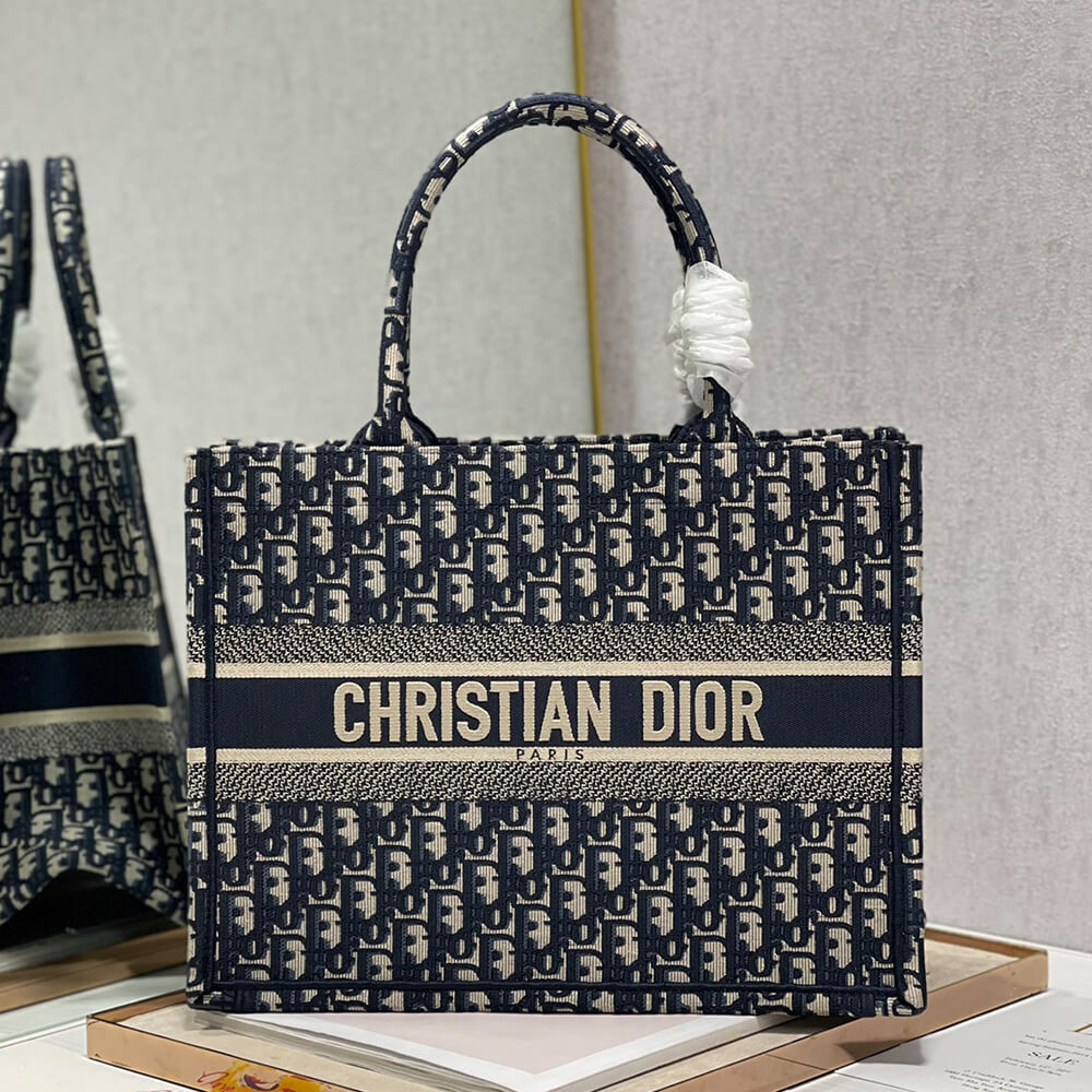 Navy Motif Bag