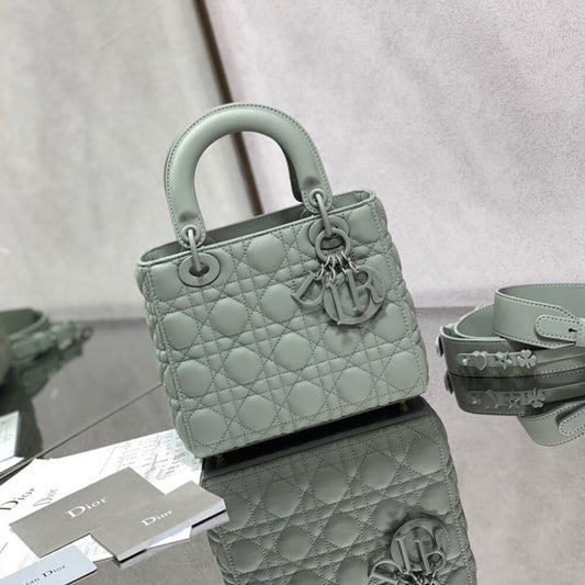 SMALL LADY  MY ABC BAG