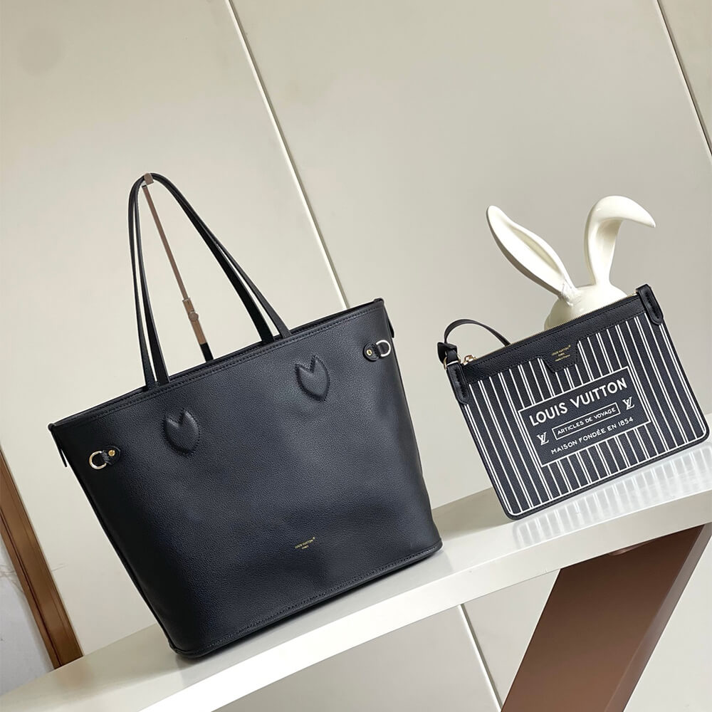 Elegant Black Signature Tote Set