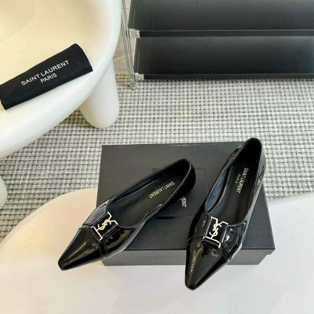 Pointed Toe Pump
