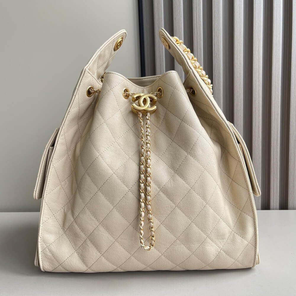 25 Medium Handbag