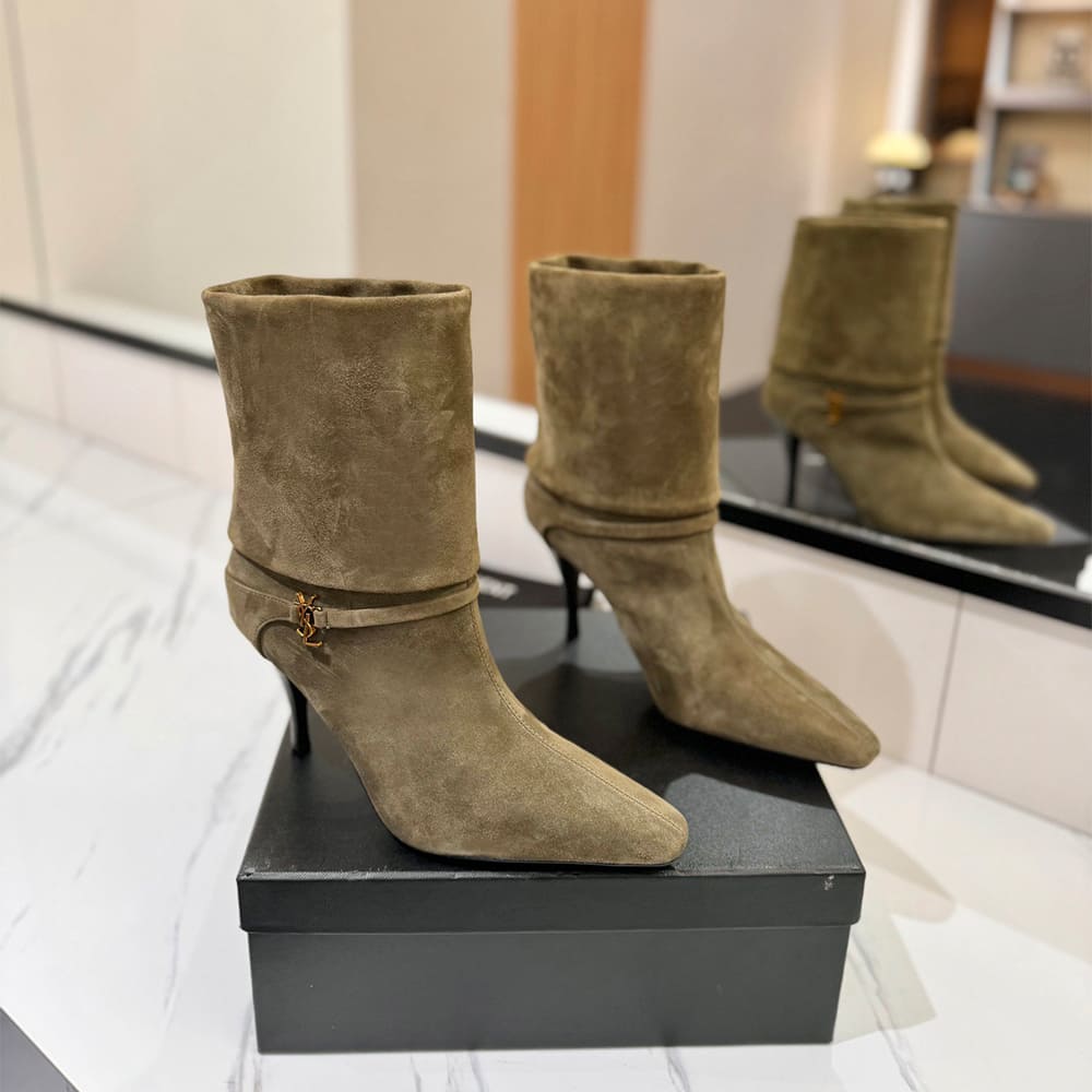 Niki Booties in Suede