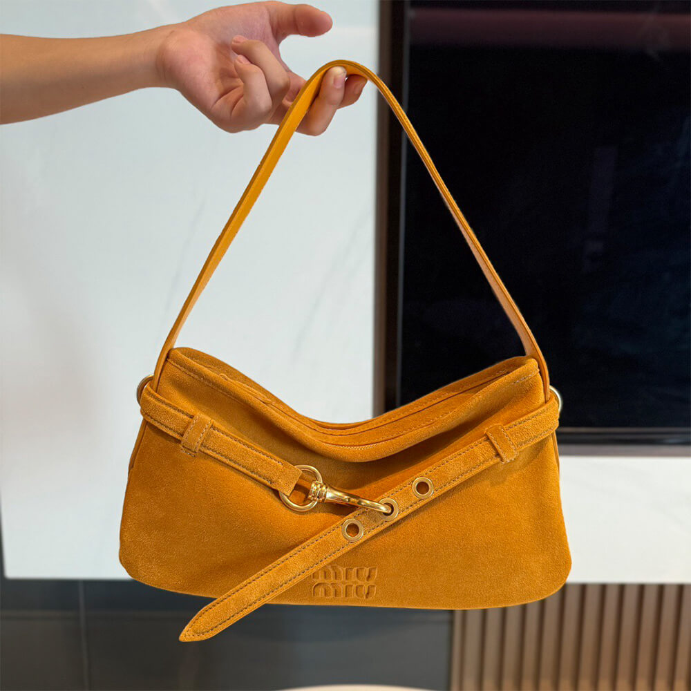 Regular Aventure Suede Bag