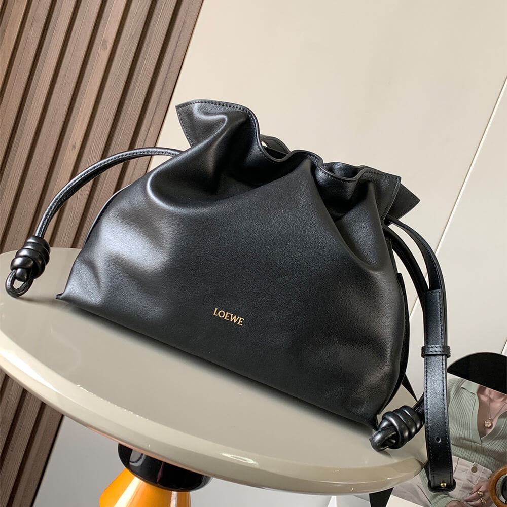 Medium Flamenco Clutch in Nappa Calfskin