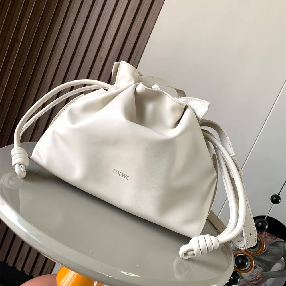 Medium Flamenco Clutch in Nappa Calfskin