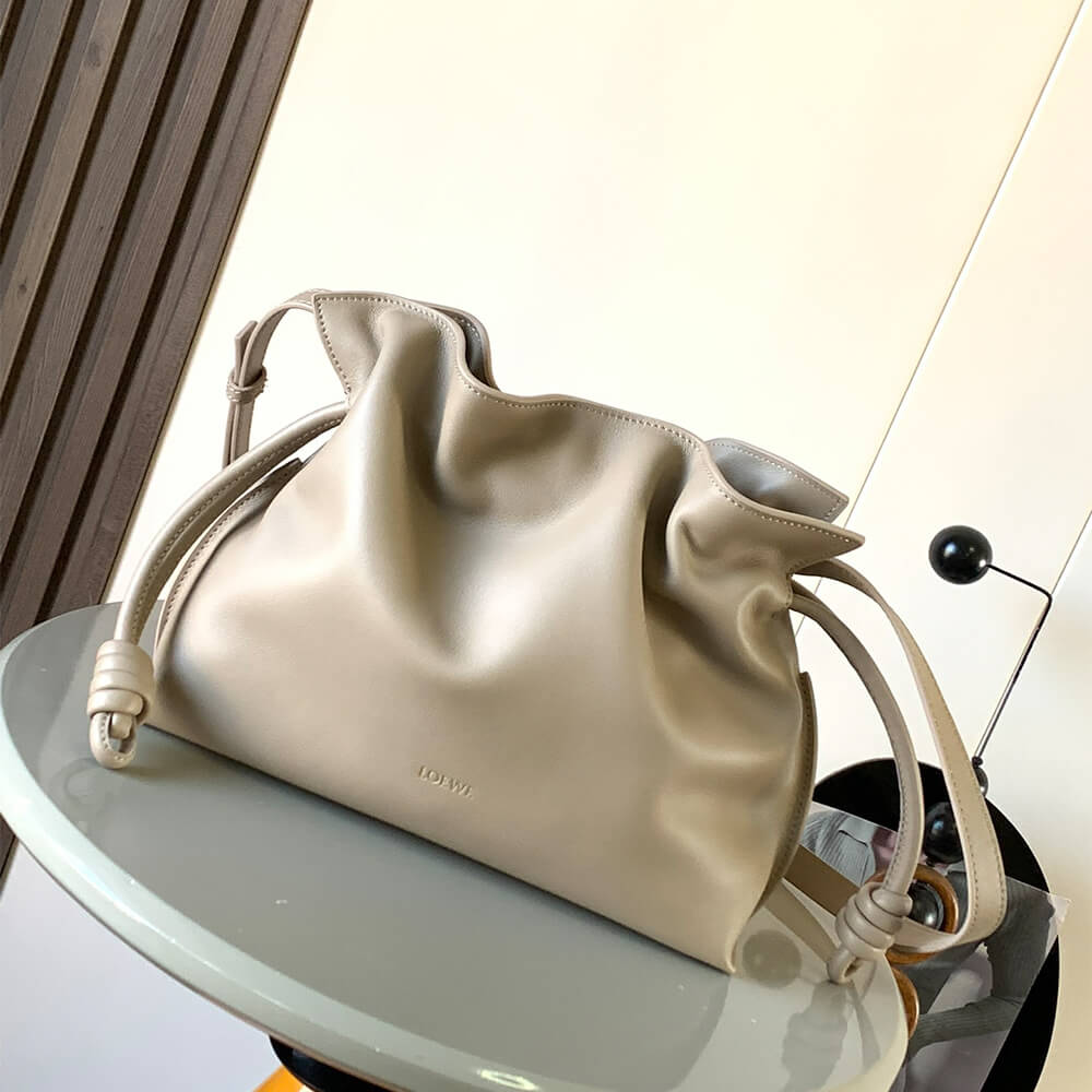 Medium Flamenco Clutch in Nappa Calfskin