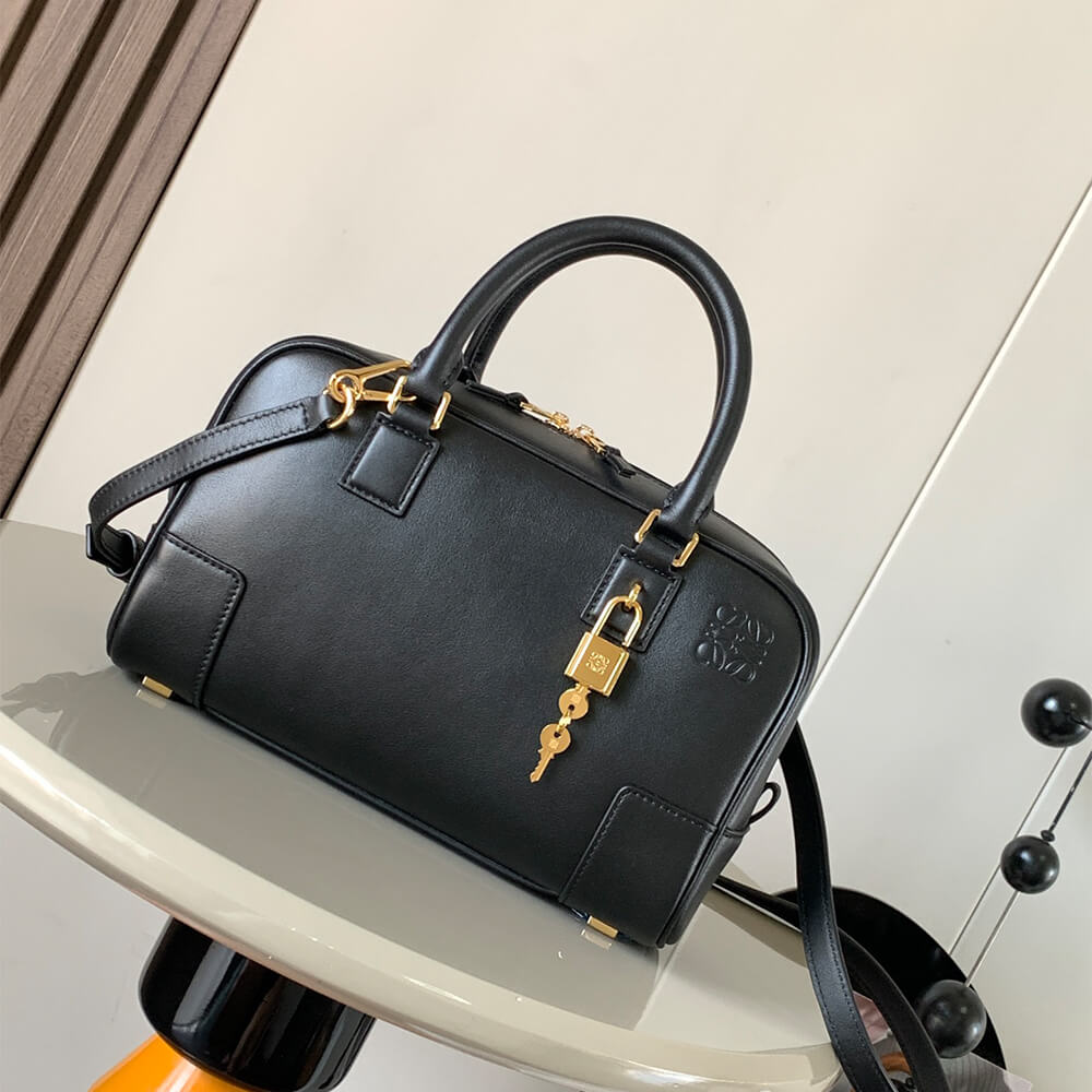 Amazona 23 Bag in Nappa Calfskin