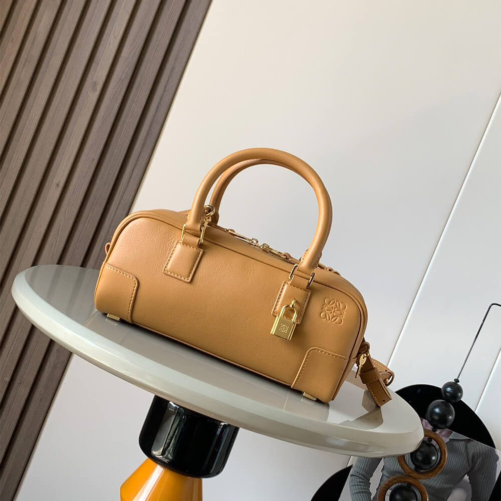 Amazona 23 Cropped Bag in Nappa Calfskin