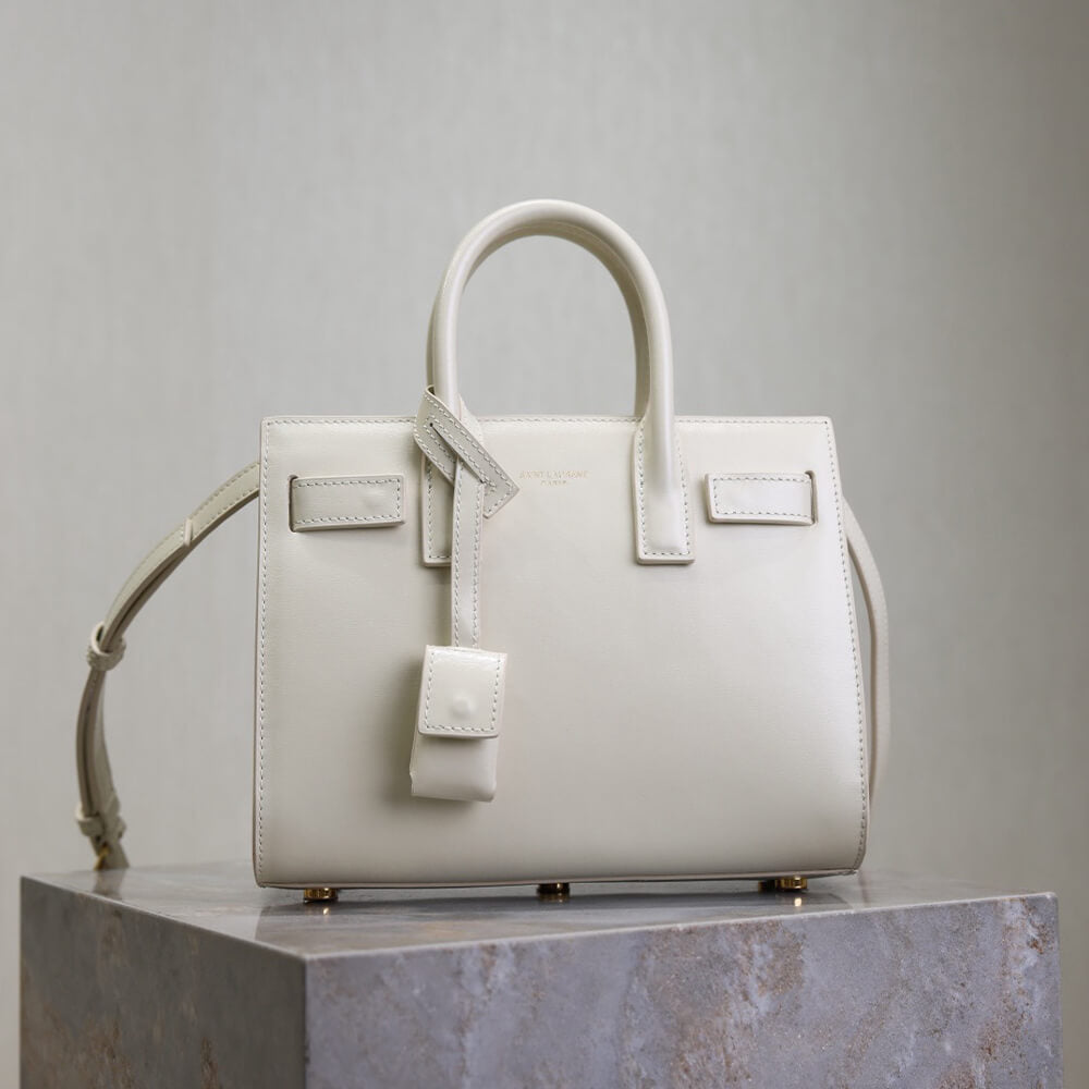 Sac De Jour in Smooth Leather – Nano