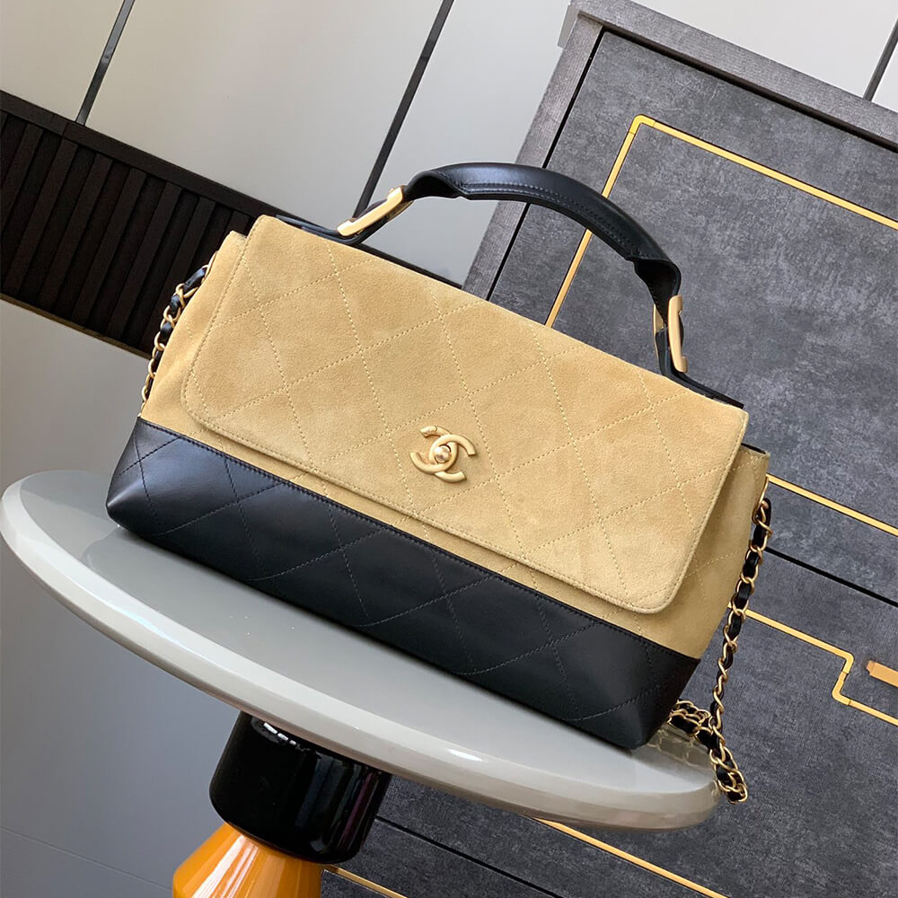Défilé de mode Bag on 25 