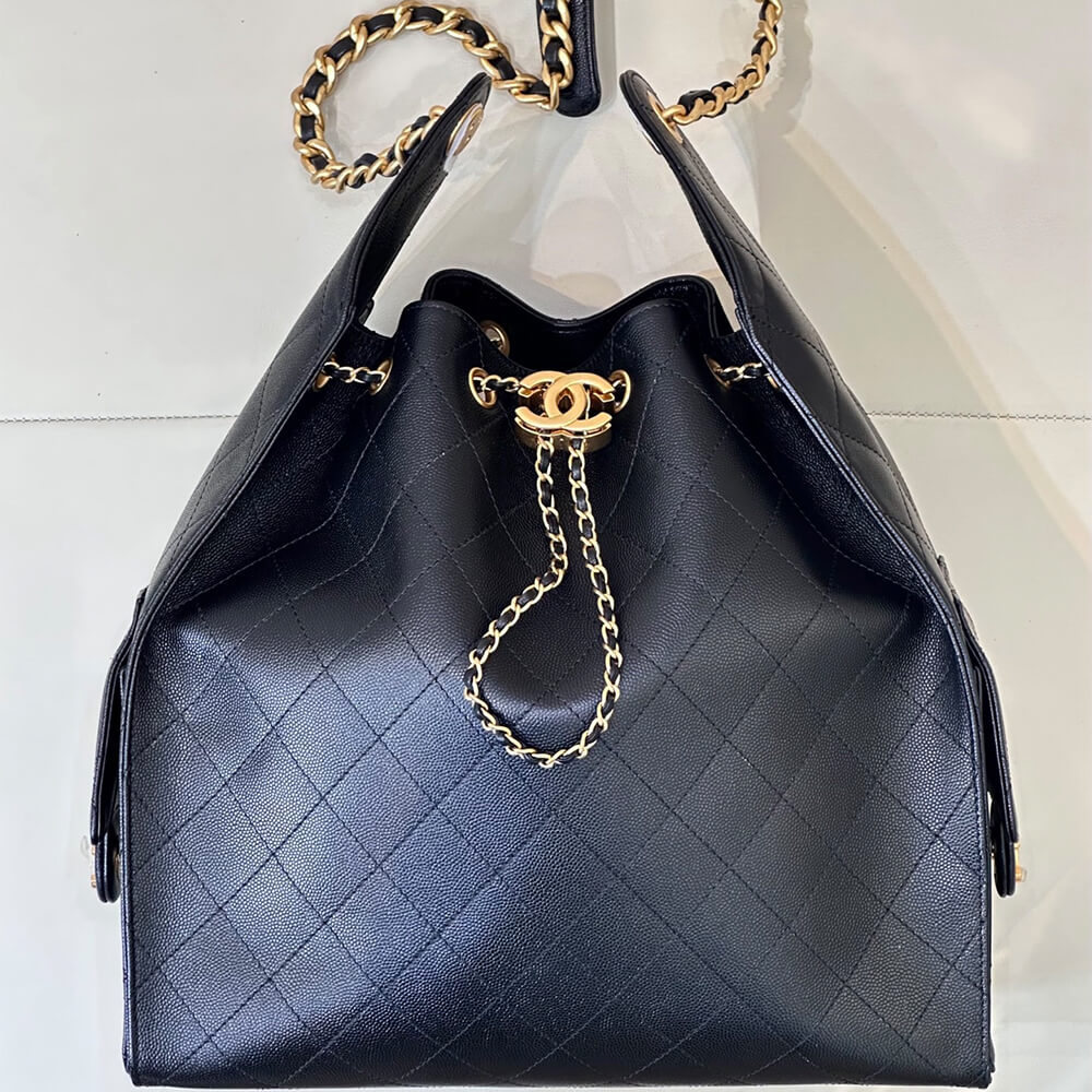 25 Medium Handbag