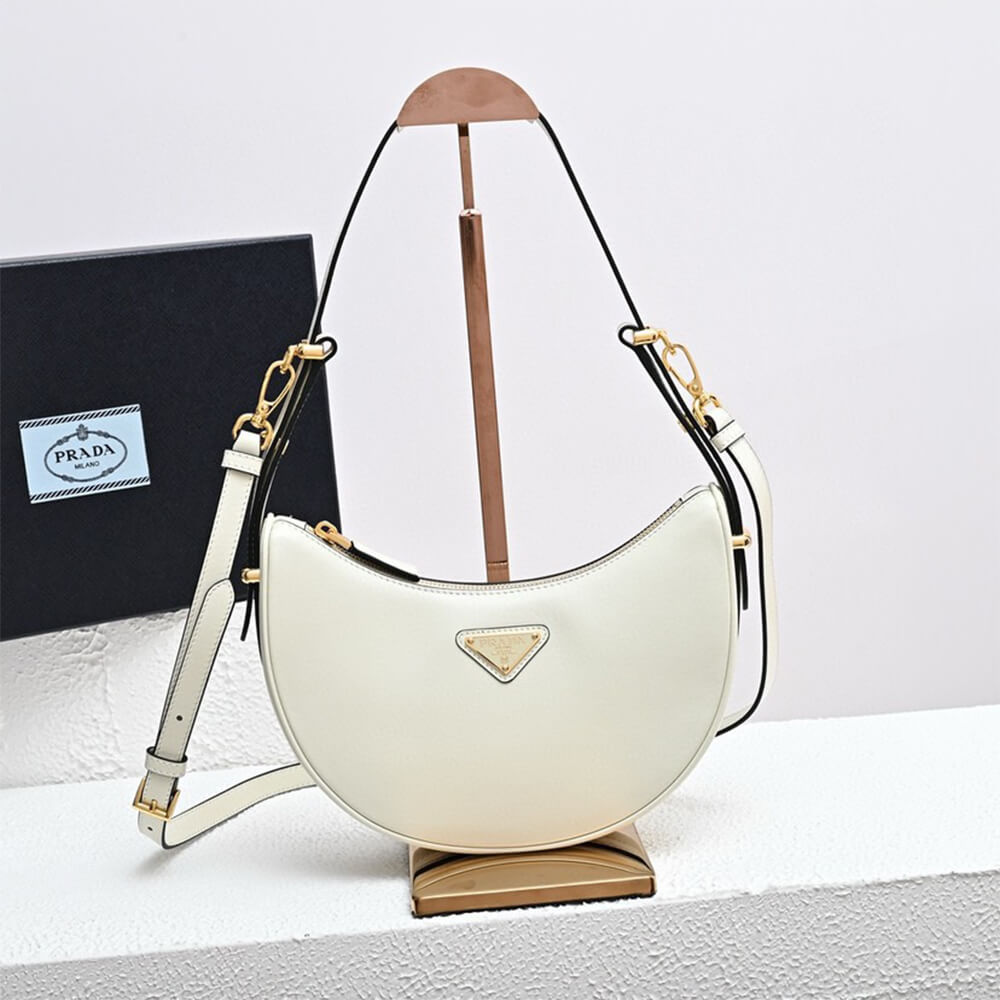Arque Leather Shoulder Bag