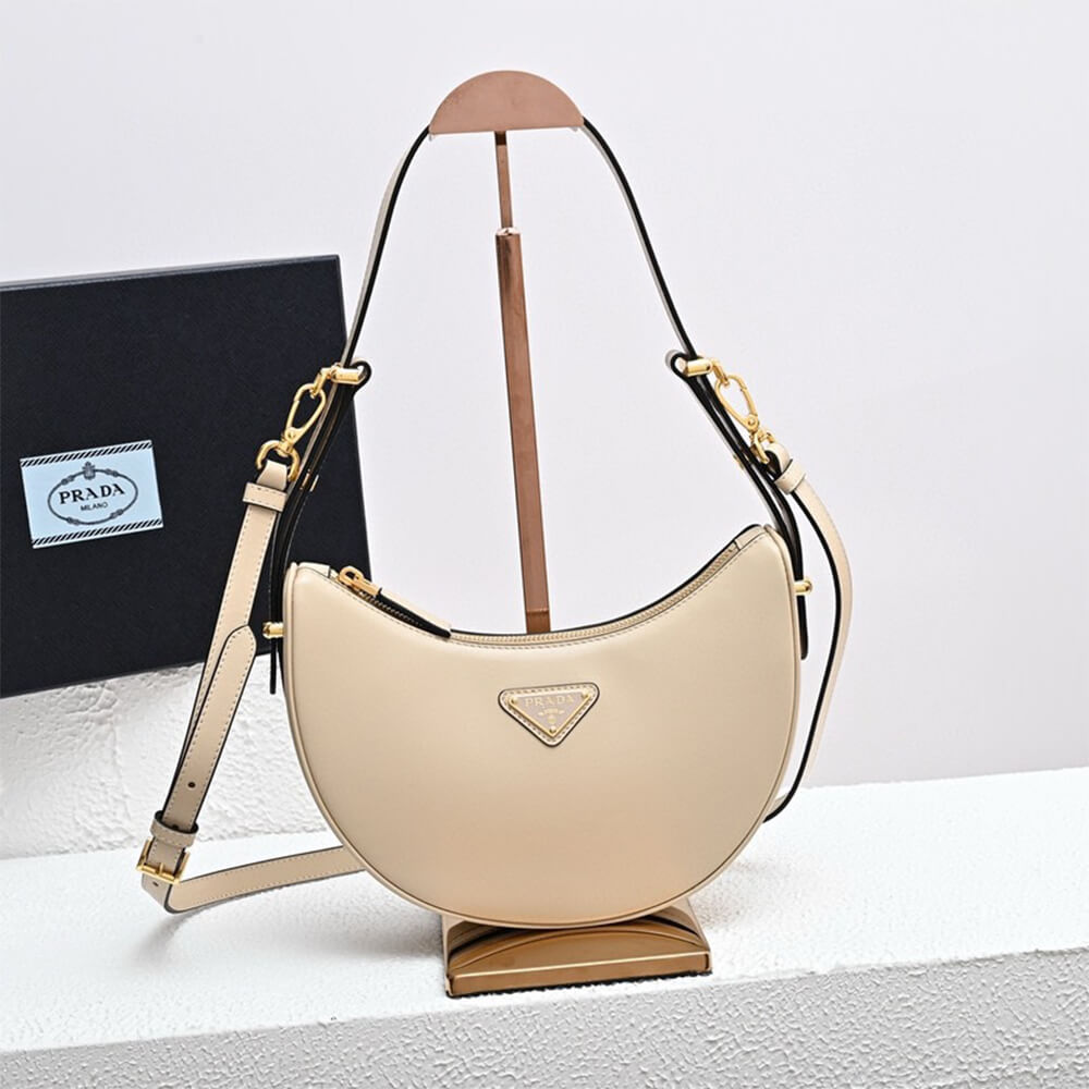 Arque Leather Shoulder Bag