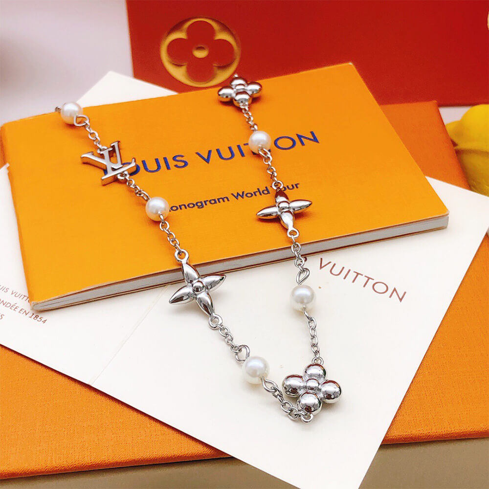 Collier LV