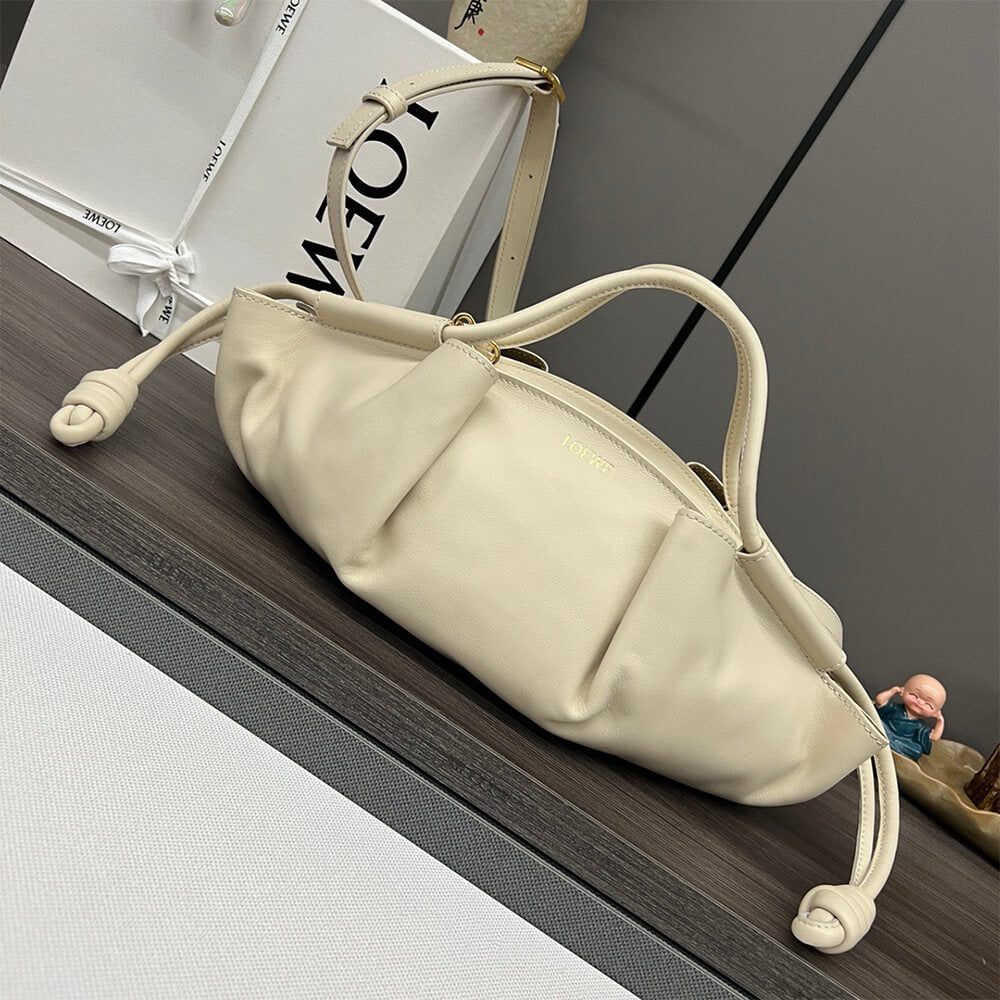 Small Paseo Bag in Shiny Nappa Calfskin