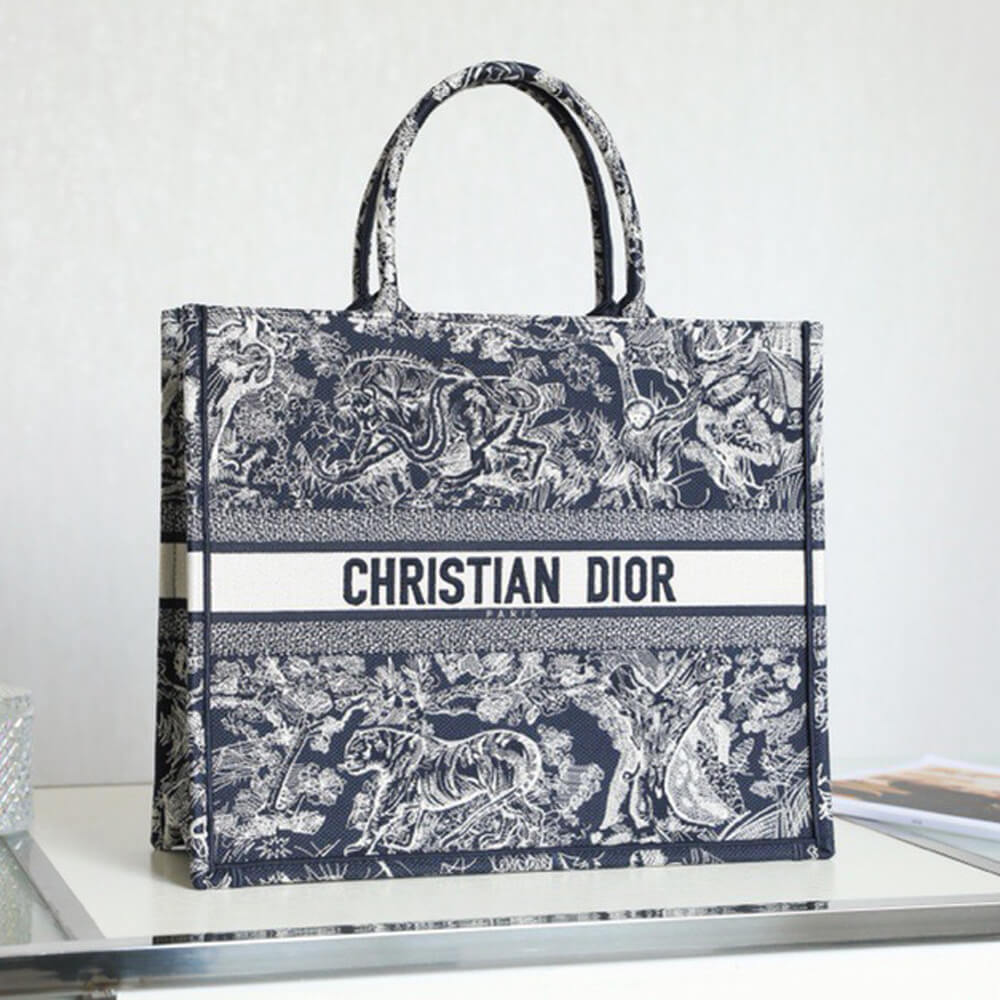 Blue Wildlife Sketch Bag