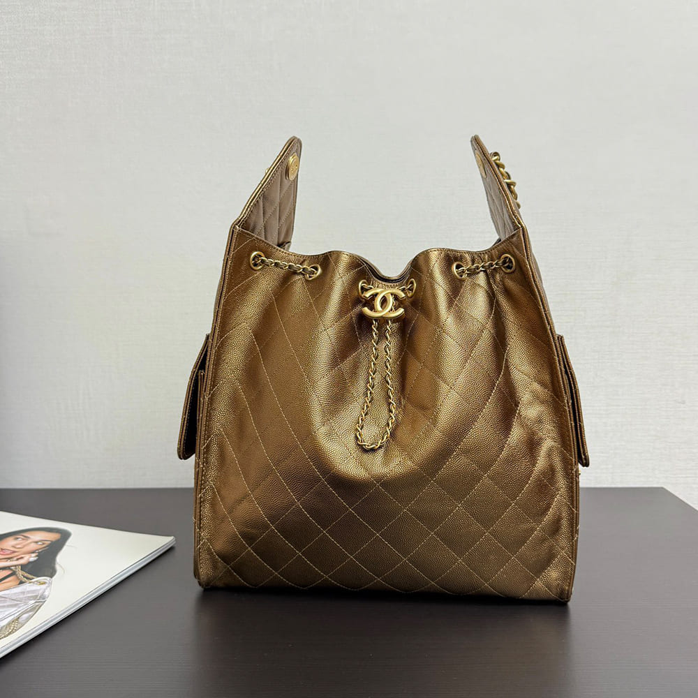 25 Medium Handbag