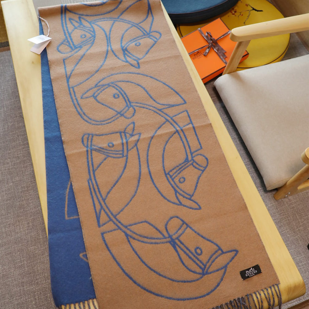 Casaque Entrelacs Equestres Scarf