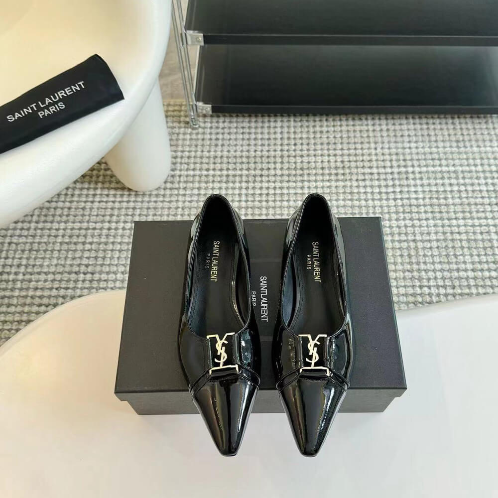 Pointed Toe Pump