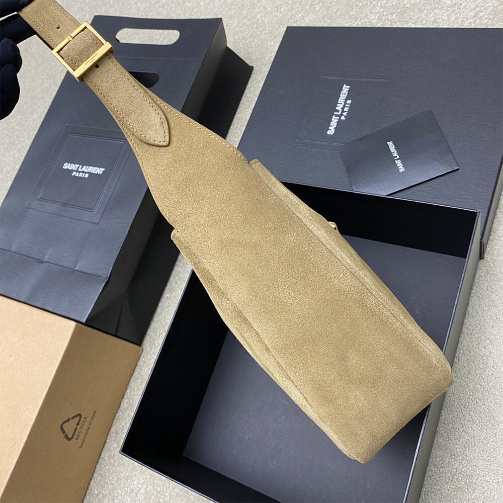 le 5 a 7 supple small suede