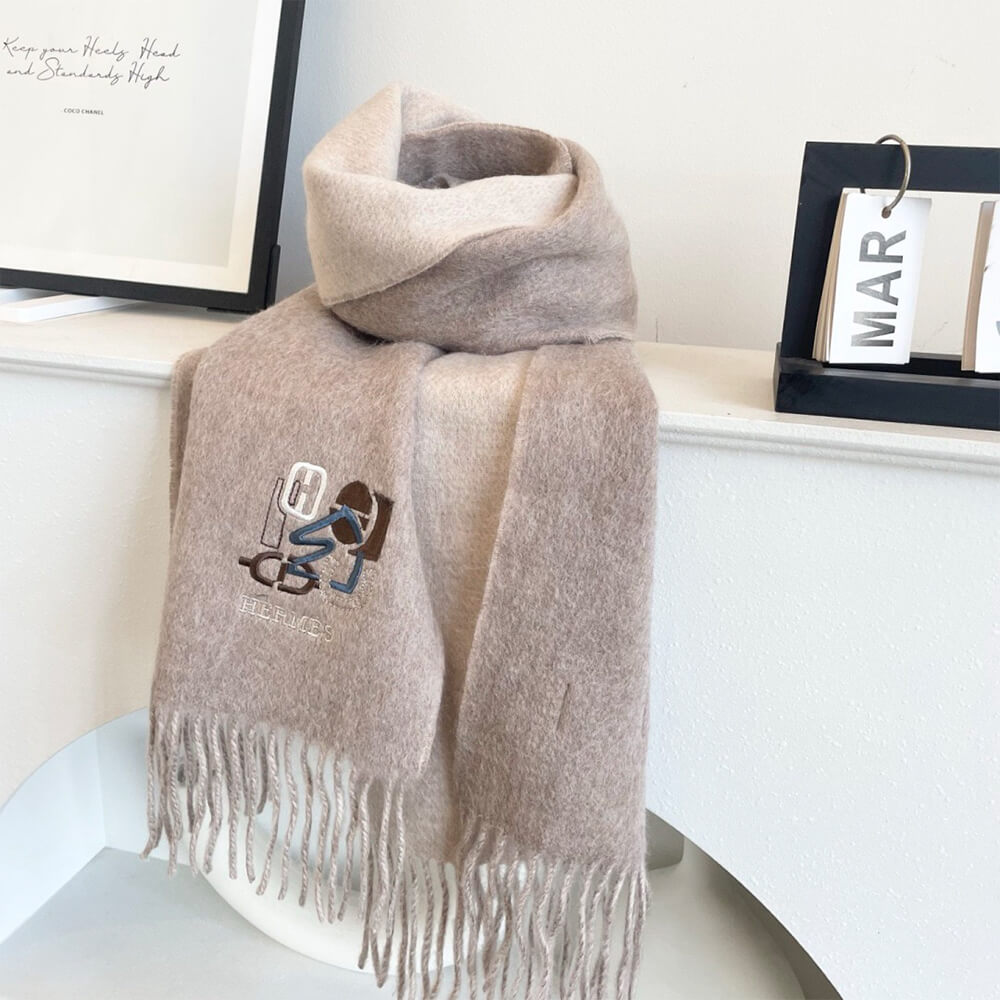 Recto-Verso PM H Puzzle Scarf