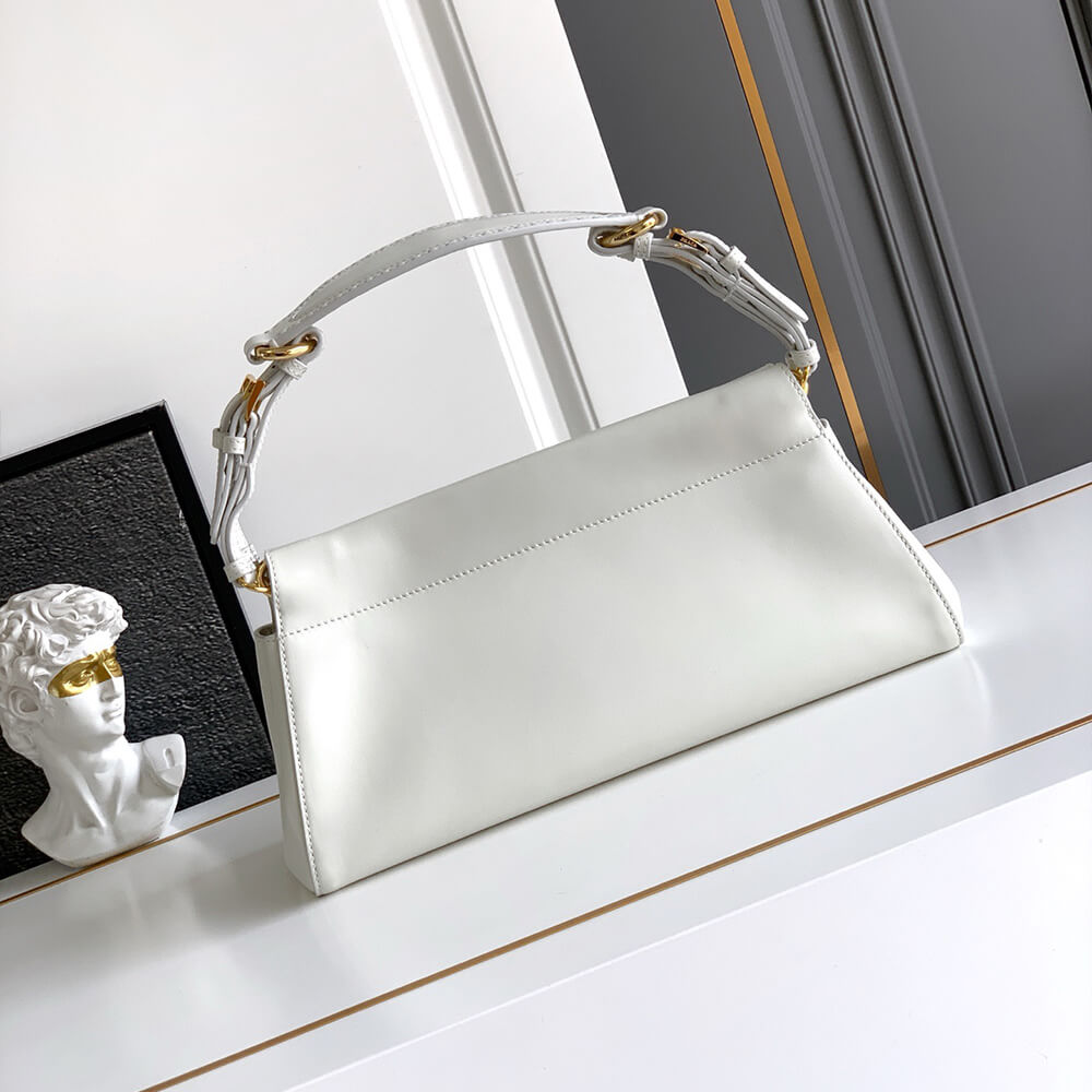 Enchaîné Medium Leather Bag