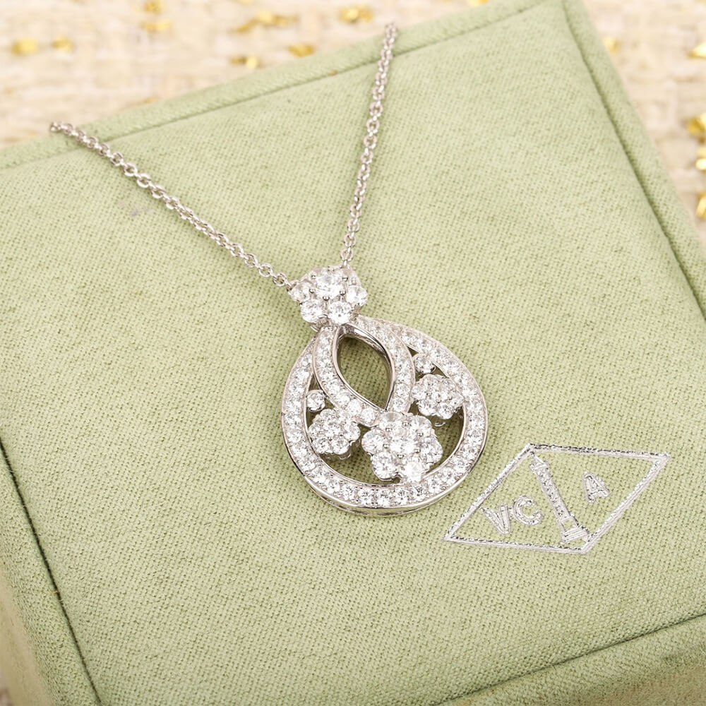 Arpels Necklace