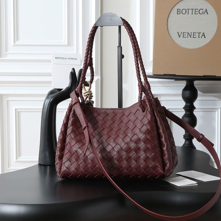 Veneta Medium Parachute