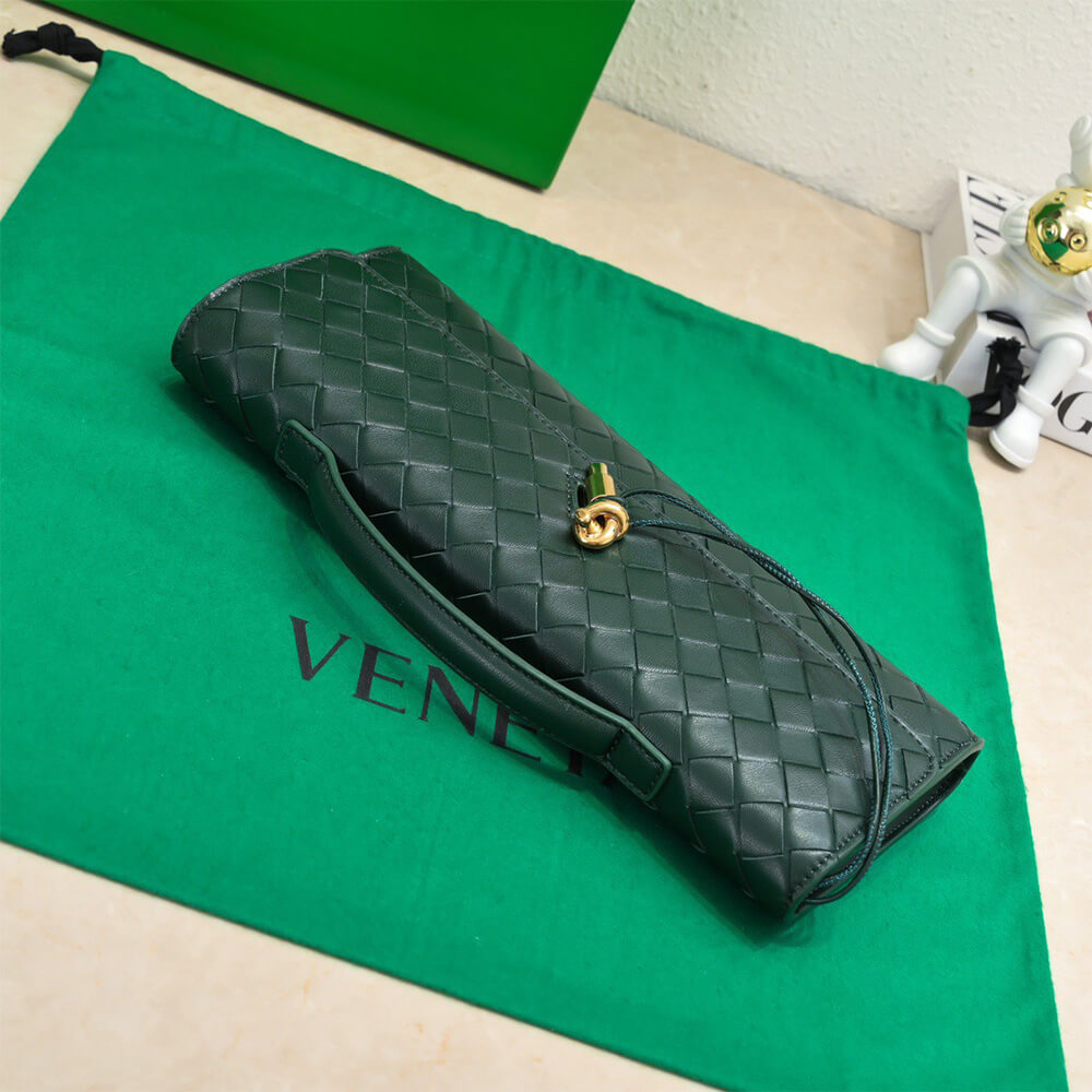 Veneta Andiamo Clutch