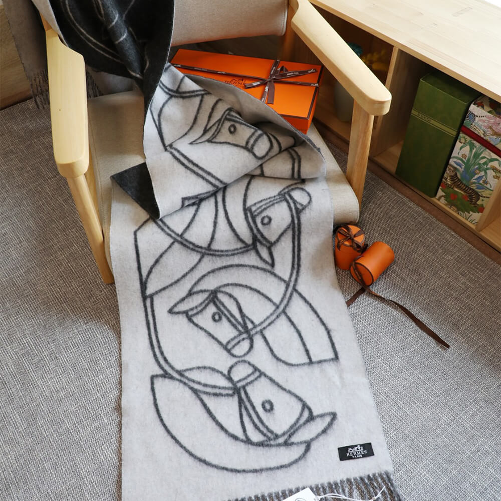 Casaque Entrelacs Equestres Scarf