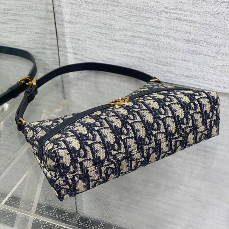 30 Montaigne Cigale mini bag