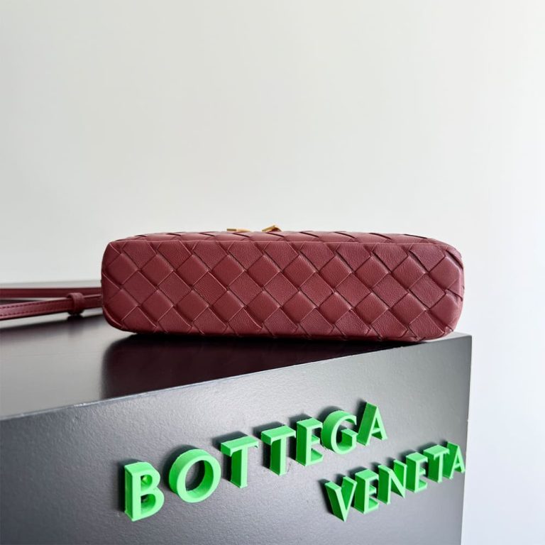 Veneta Bang Bang Vanity Case