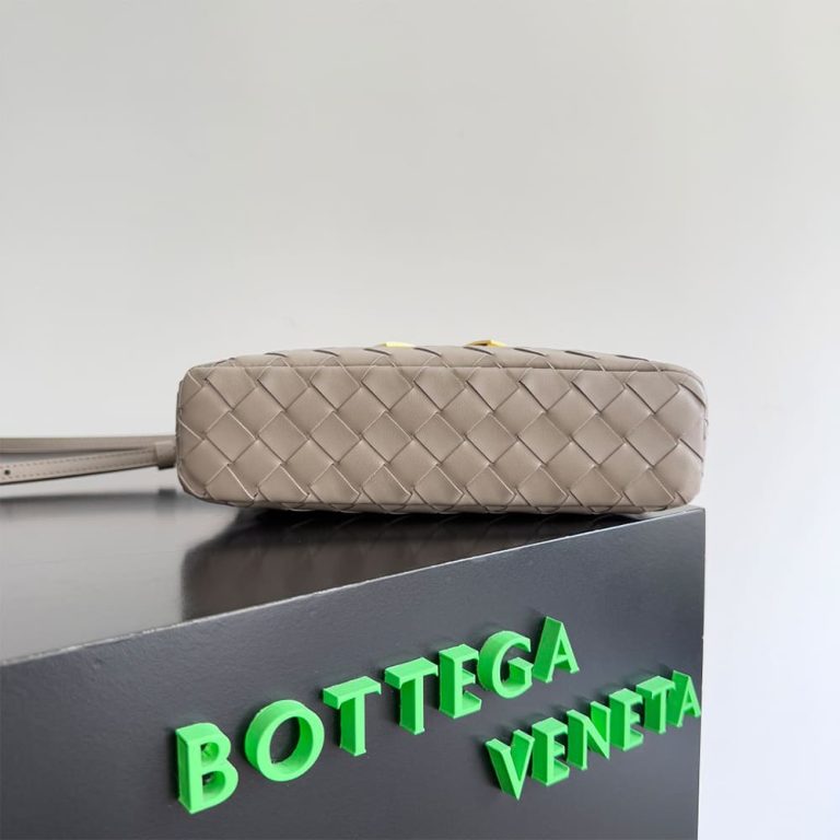 Veneta Bang Bang Vanity Case