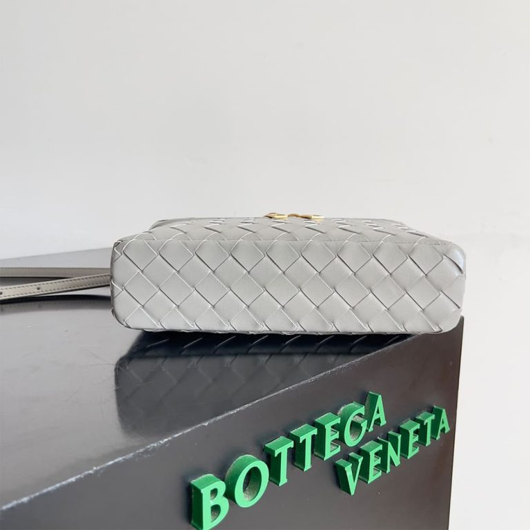 Veneta Bang Bang Vanity Case