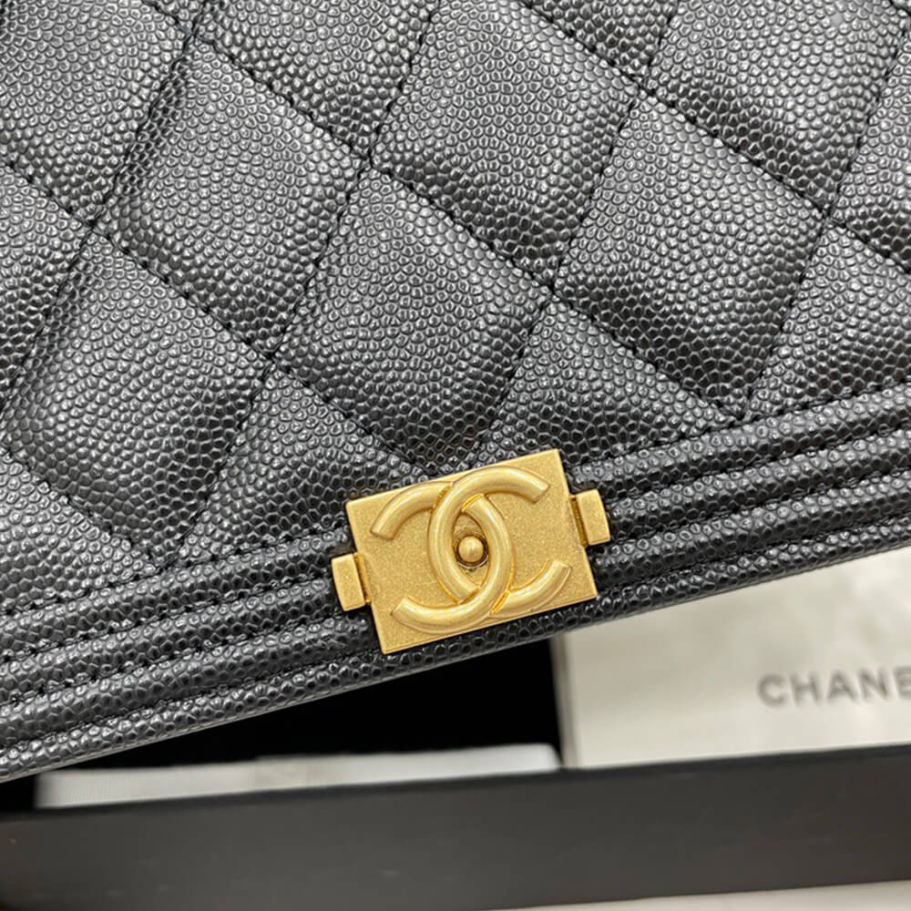 Boy Chanel Wallet On Chain