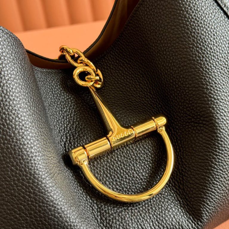 Softbit maxi shoulder bag