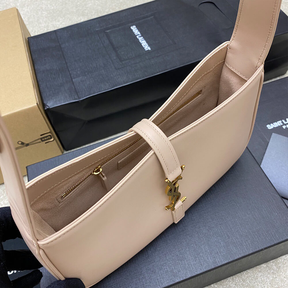 LE 5 A 7 HOBO BAG IN SMOOTH LEATHER