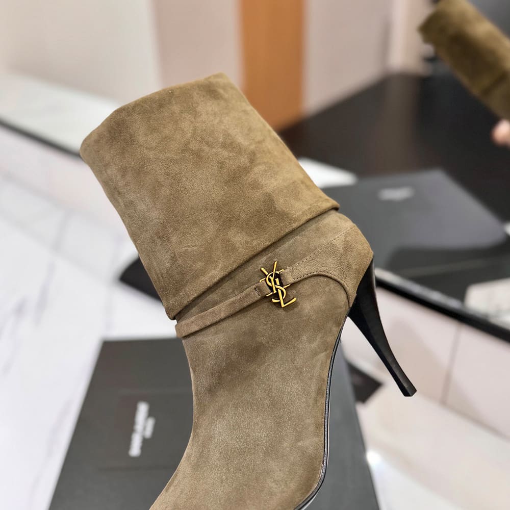 Niki Booties in Suede