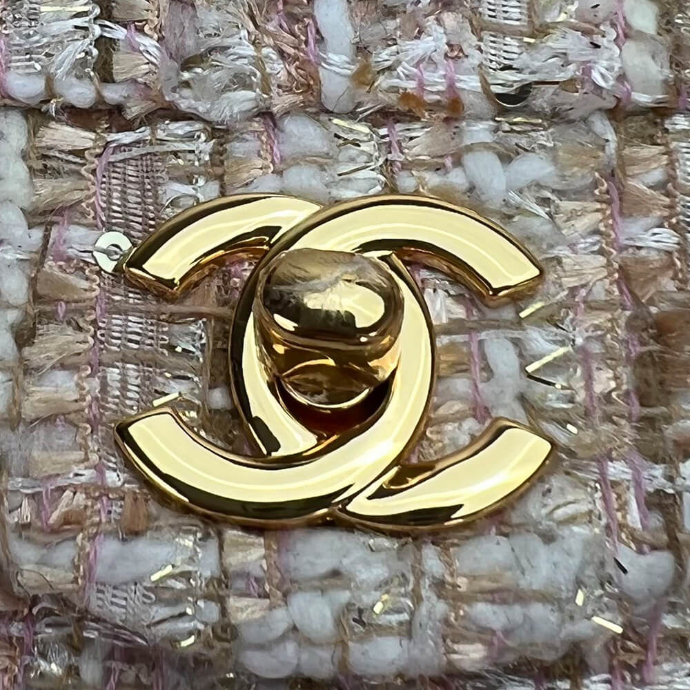 Tweed Medium Classic Flap Bag