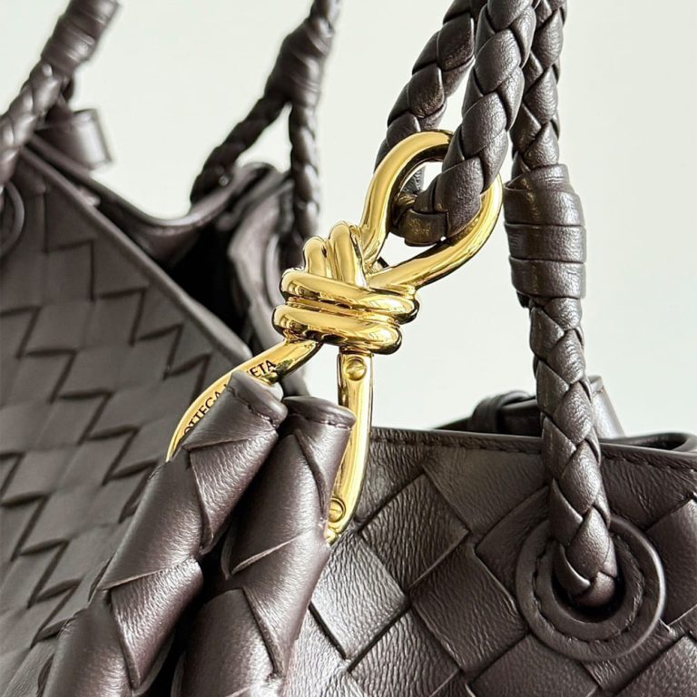 Veneta Medium Parachute