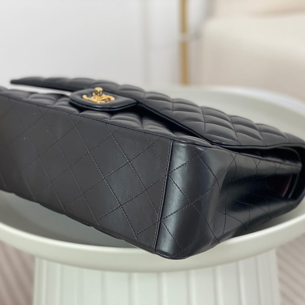 Classic Maxi Handbag