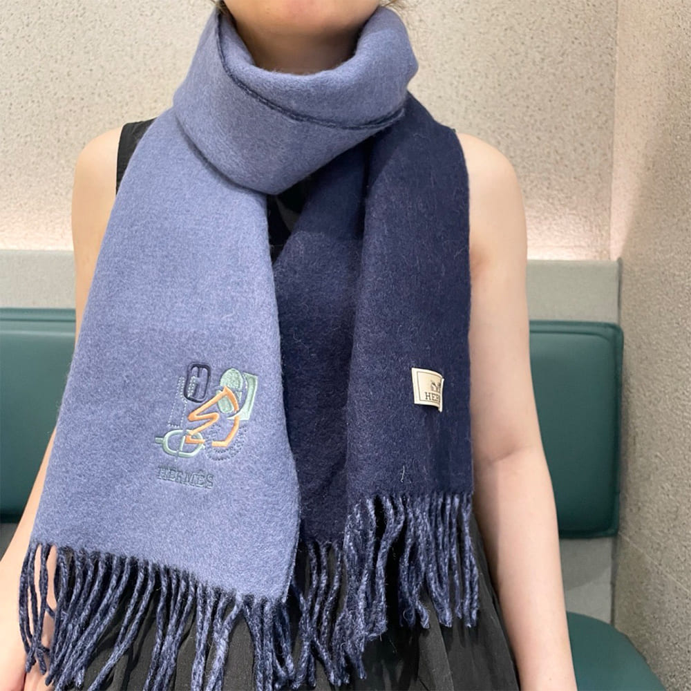 Recto-Verso PM H Puzzle Scarf