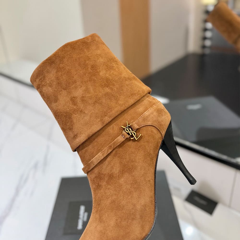 Niki Booties in Suede