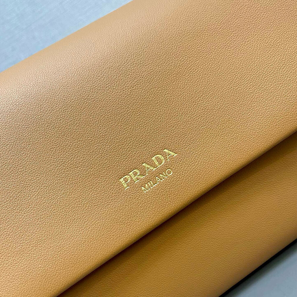 Medium Leather Shoulder Bag