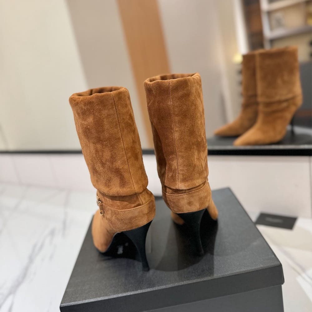 Niki Booties in Suede