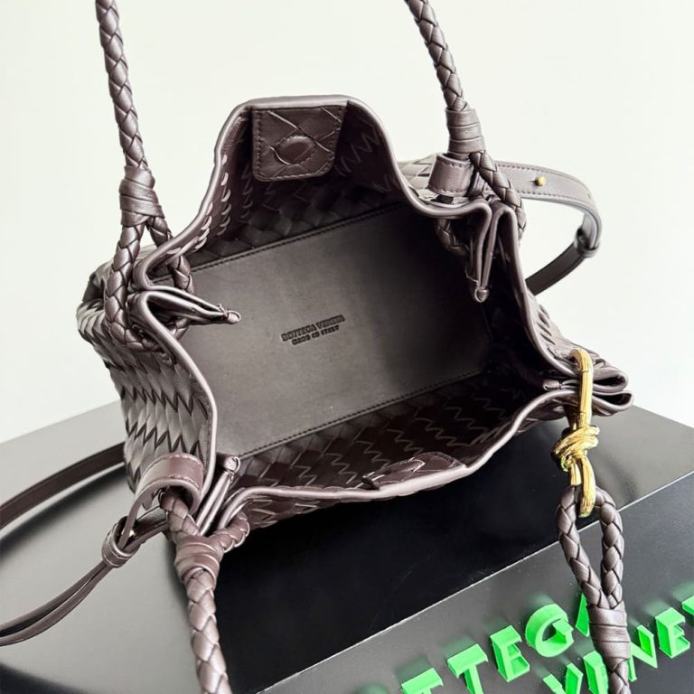 Veneta Medium Parachute