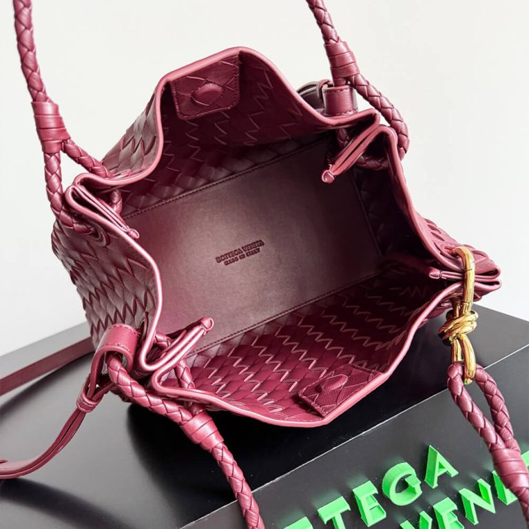 Veneta Medium Parachute